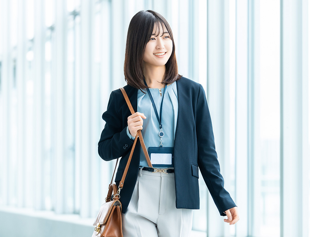 受講料無料 自宅でオンライン受講 就職活動までサポート